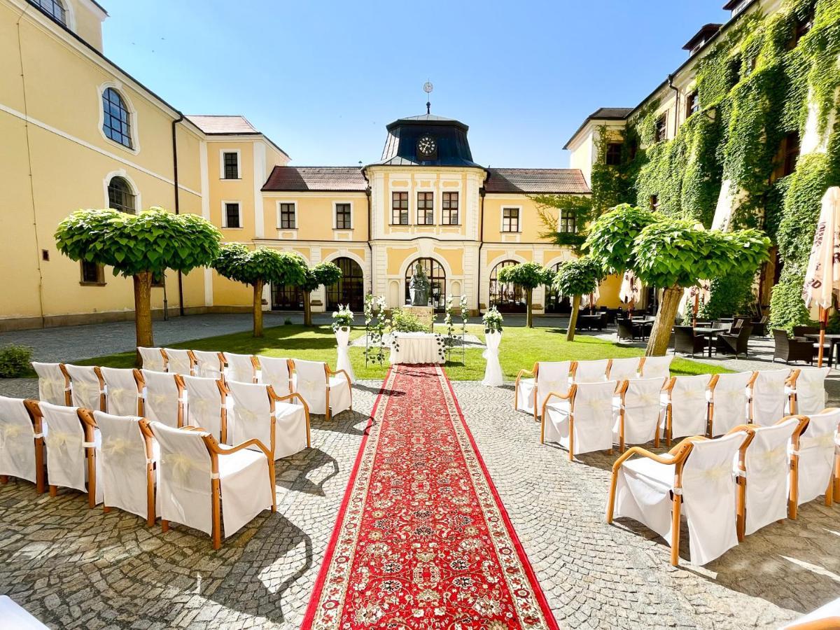 Nove Adalbertinum Hradec Kralove Exterior photo