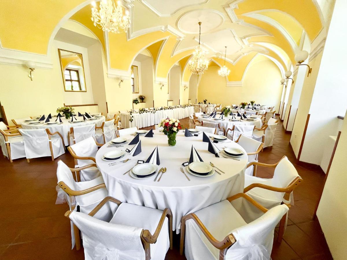 Nove Adalbertinum Hradec Kralove Exterior photo