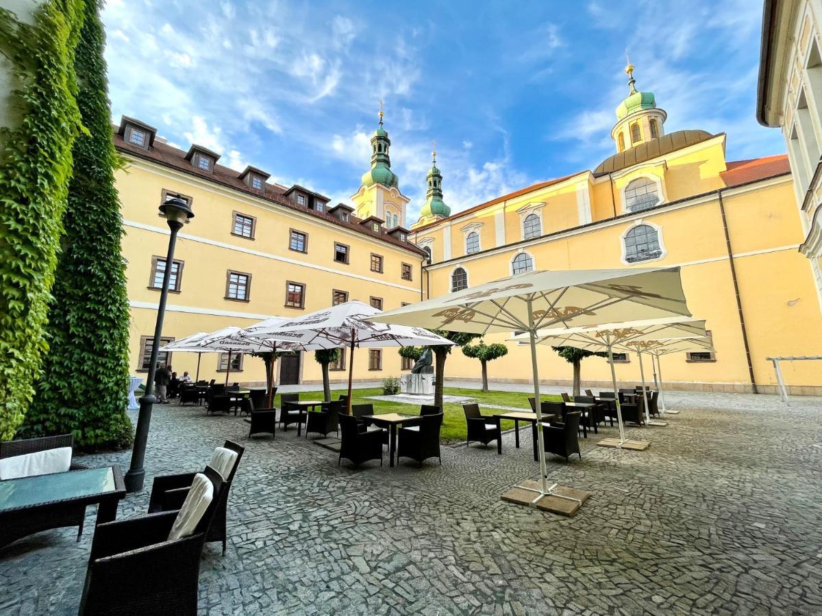 Nove Adalbertinum Hradec Kralove Exterior photo
