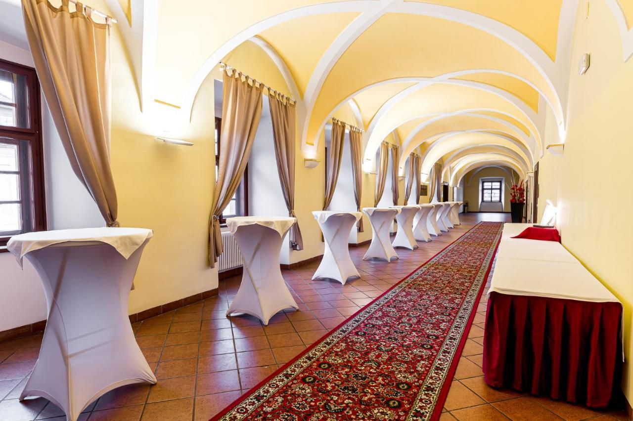 Nove Adalbertinum Hradec Kralove Exterior photo